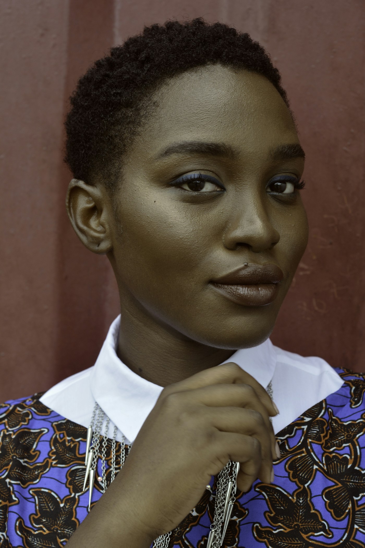 Portrait d’une femme au regard déterminé